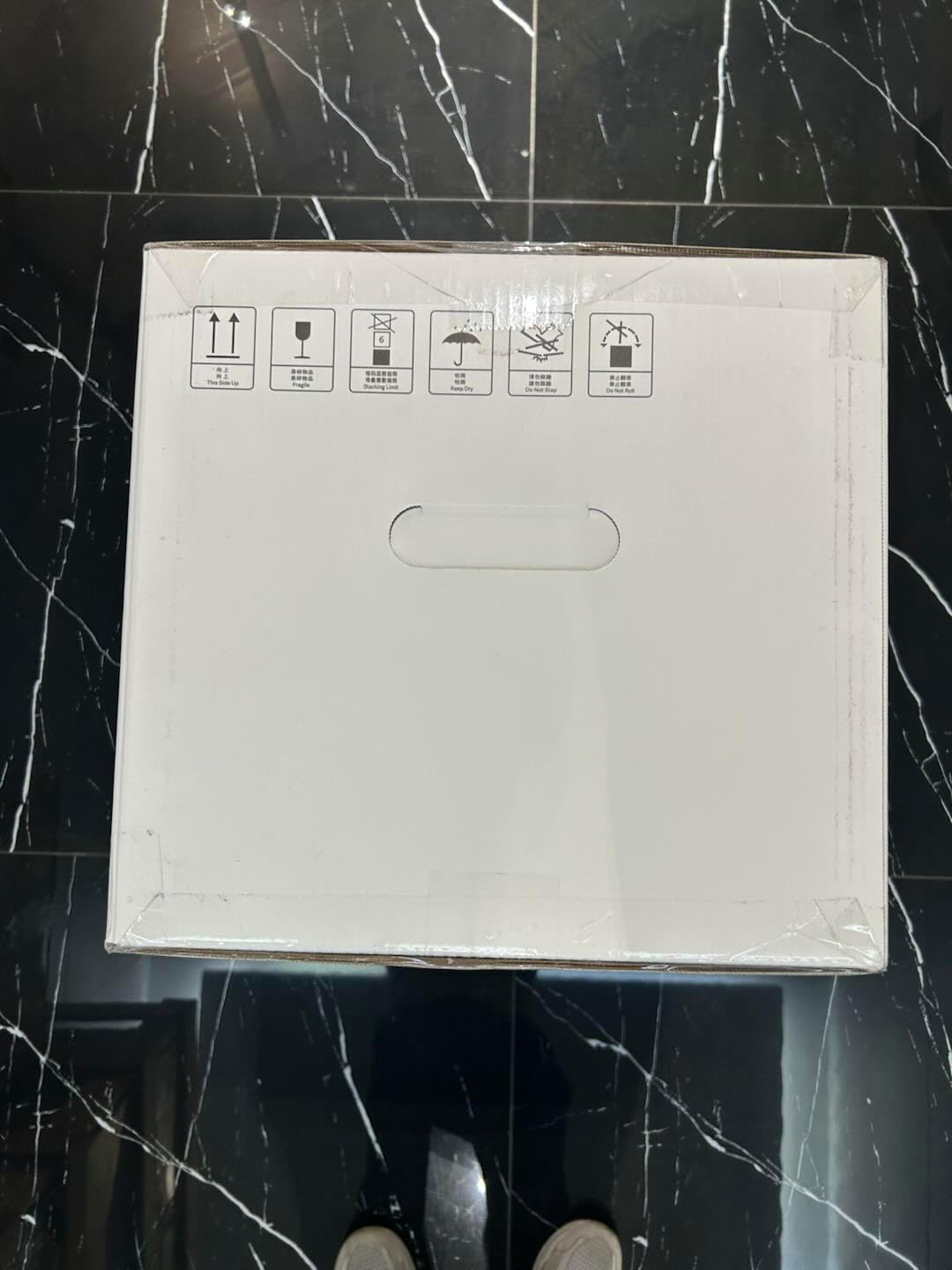 roborock F25 Ace Wet and Dry Mop Combo, 5 in 1, Cordless, 20,000 Pa, Self-Cleaning at 90°C and Quick Drying, Wheels Assisted, 60 min Autonomy, WiFi, Flat Design 180°